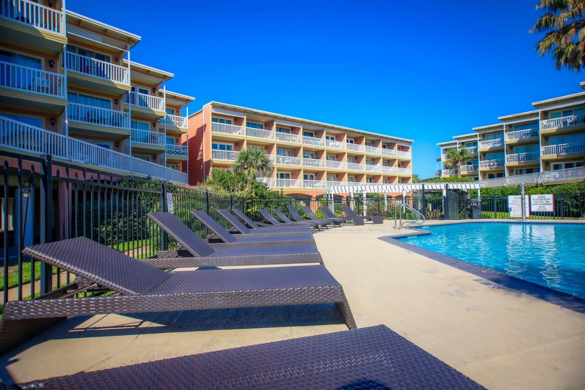 Sea-Renity Heated Pools Steps To The Beach Галвестън Екстериор снимка