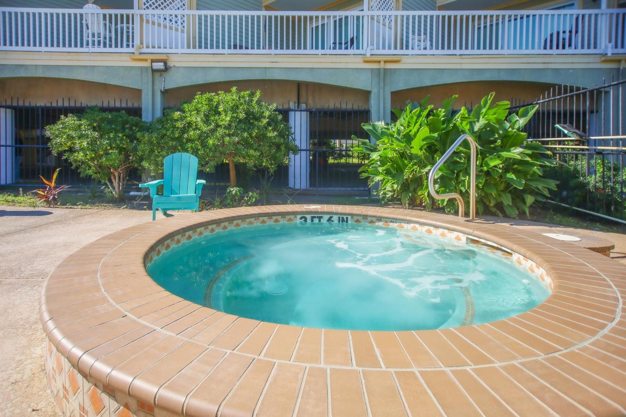 Sea-Renity Heated Pools Steps To The Beach Галвестън Екстериор снимка